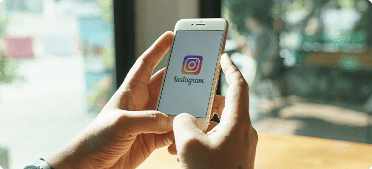 Ilustración en referencia a la importancia de Instagram Ads, qué son los anuncios en Instagram y su importancia en una estrategia de marketing para una empresa