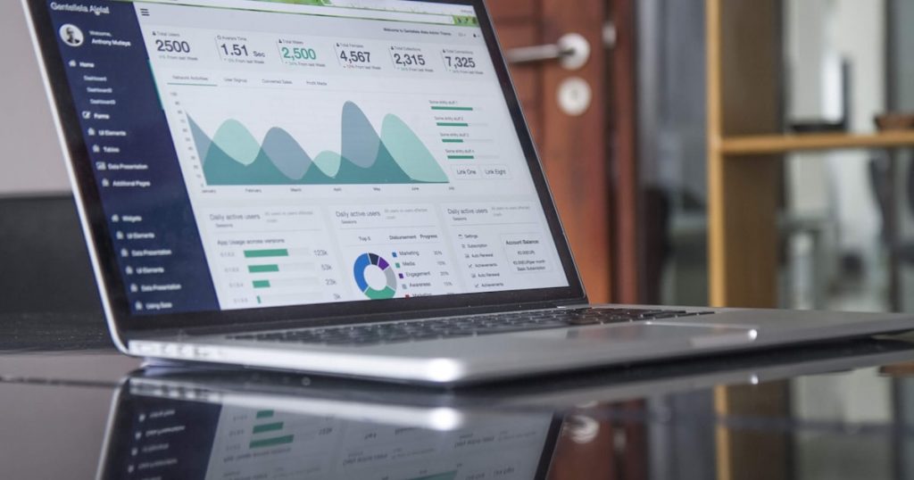 ERP vs CRM: diferencias, cuál necesitas y cuándo usar cada uno